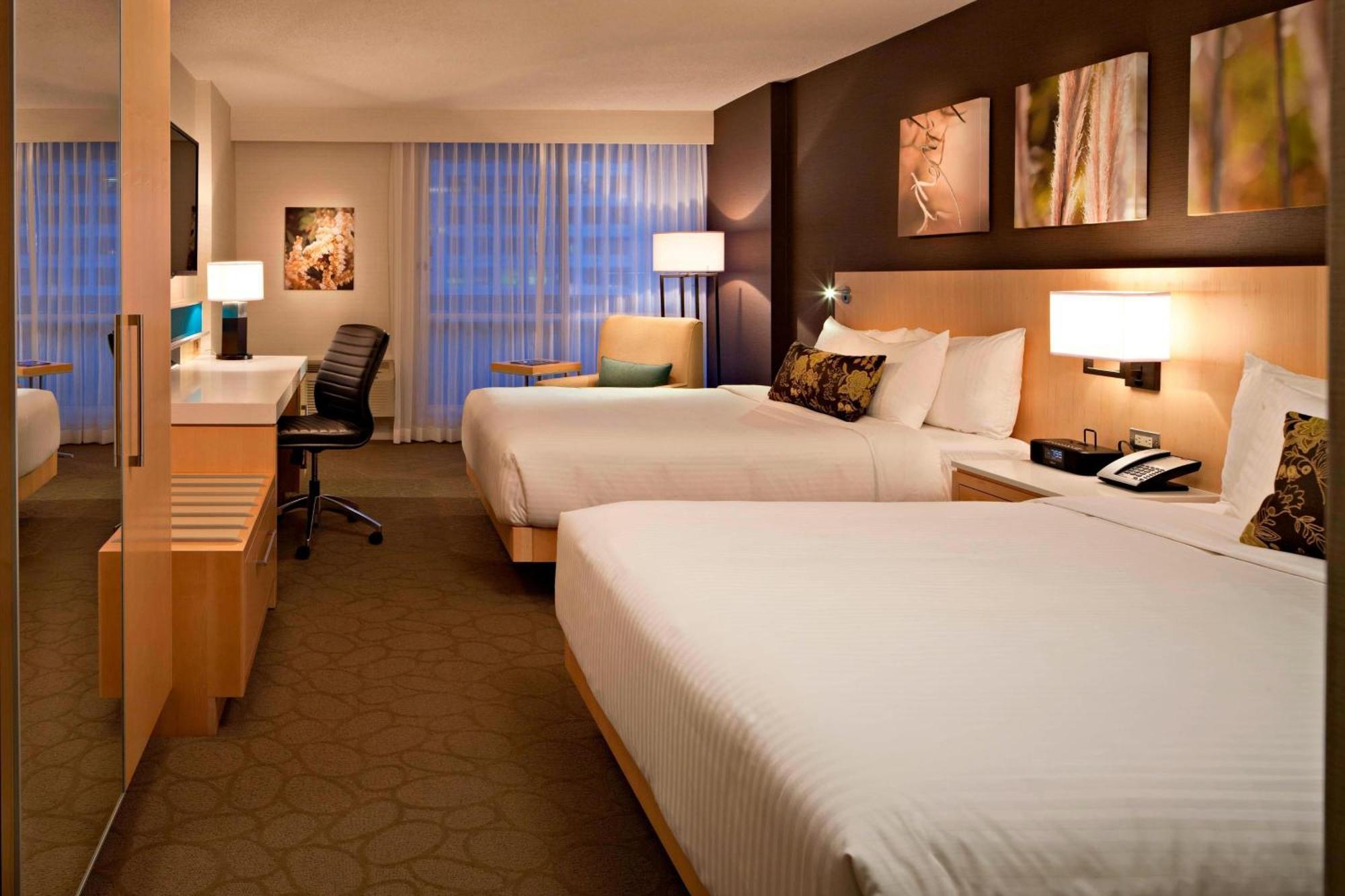 Deluxe, Guest room, 2 Queen,1530134419:JPEG